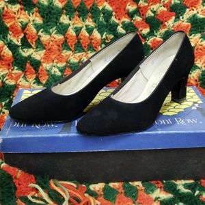 Vintage plain black suede heels